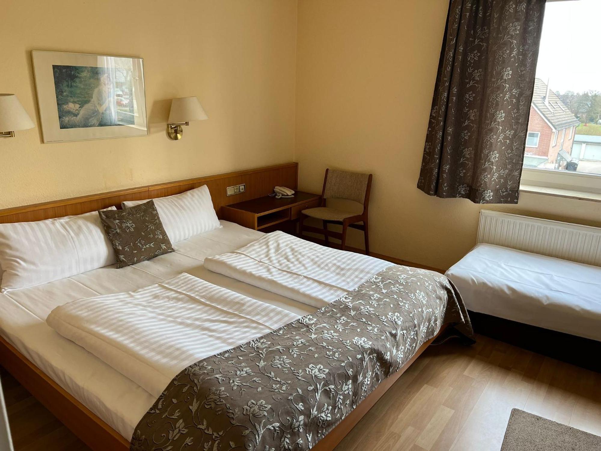 Hotel Zum Kaffeekaennchen Нордерщед Екстериор снимка